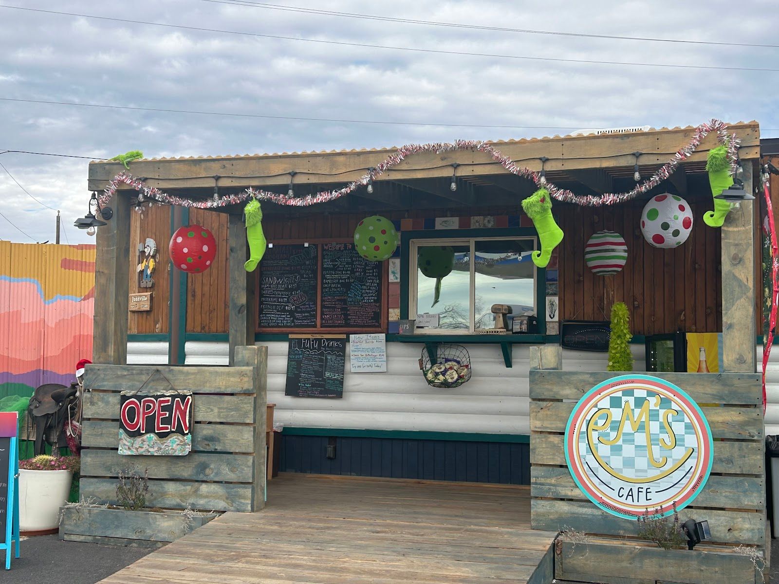 Em’s Cafe