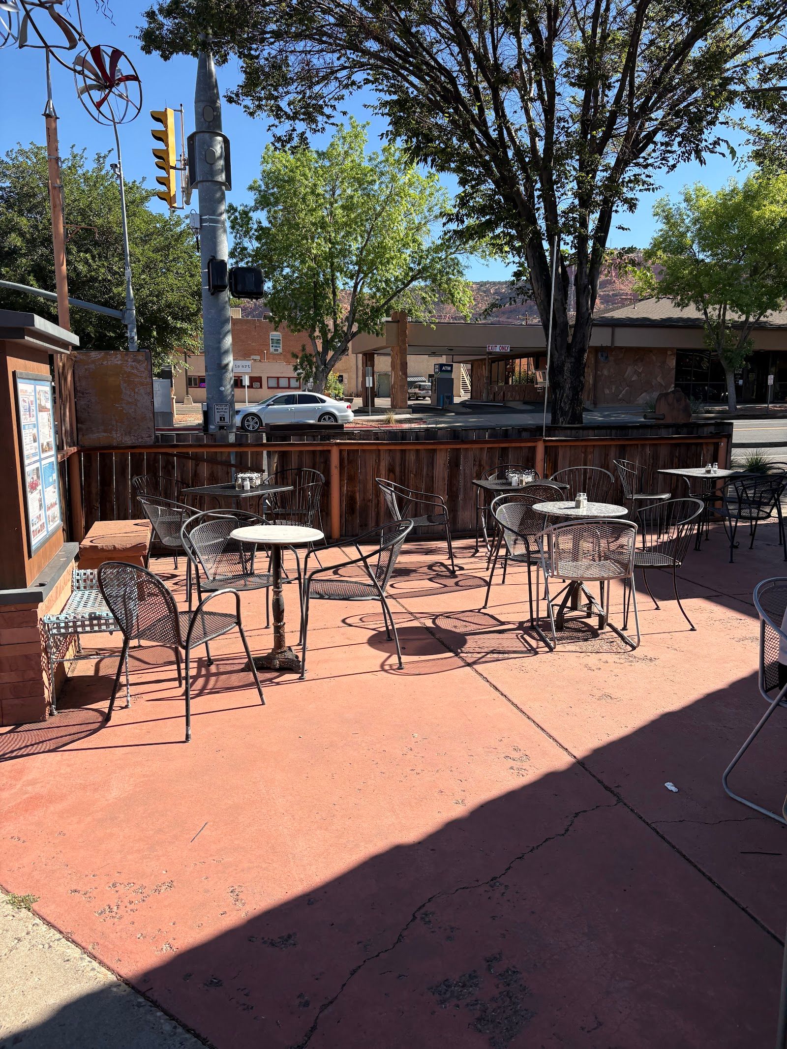 Jakey Leigh's | Café & Bakery