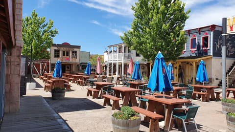 The Long Horn Saloon