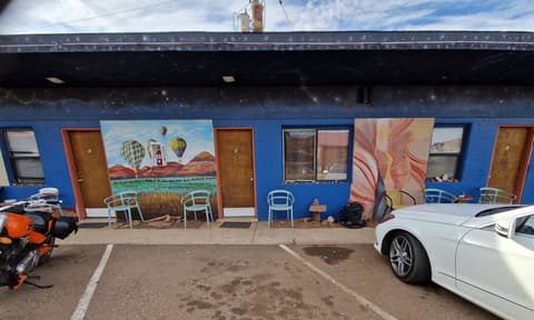 Sun-n-Sand Motel